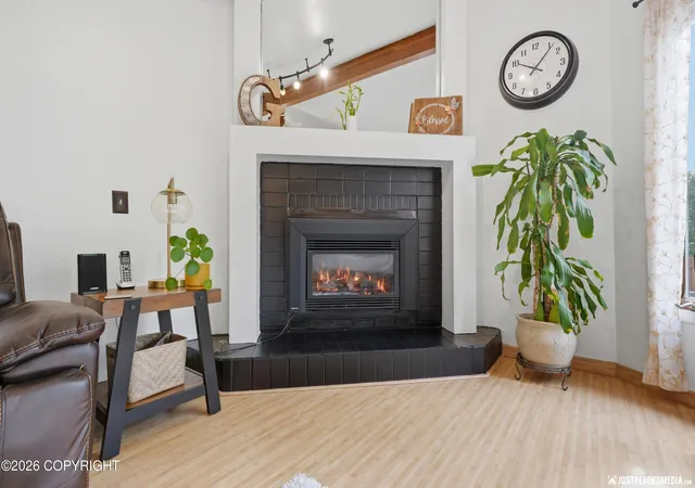 Photo 3 of Sale Pending at 1811 Beaver Pl, Anchorage, AK 99504 | MLS# 26-9462 | Listing updated on 2026-09-28