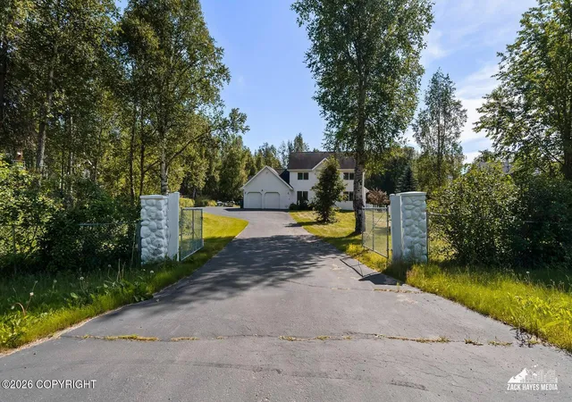 Photo 3 of Single family home for sale at 706 E Sage Rd, Wasilla, AK 99654 | MLS# 26-9624 | Listing updated on 2026-08-25