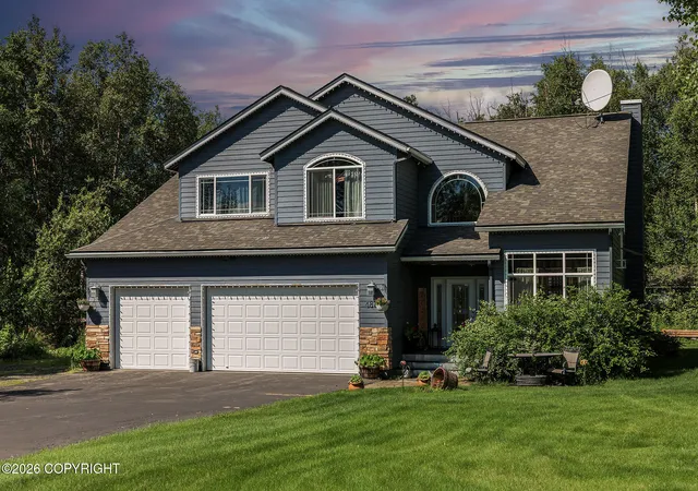 Photo 3 of Single family home for sale at 4870 N Sandburg Cir, Wasilla, AK 99654 | MLS# 26-9615 | Listing updated on 2026-08-21