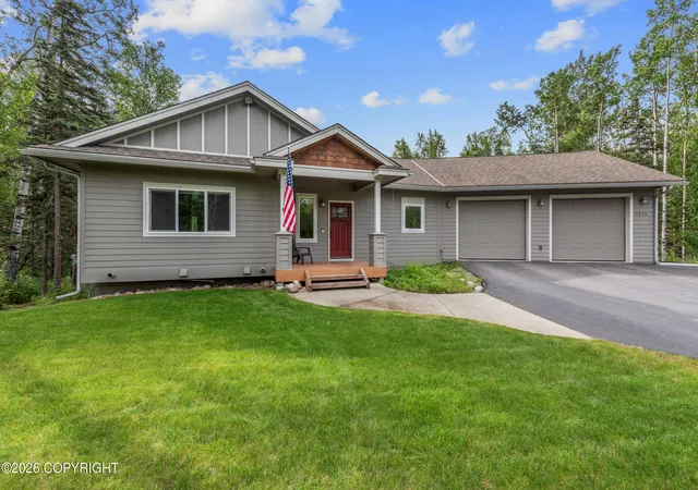 Photo 2 of Single family home for sale at 5920 E Summit Cir, Wasilla, AK 99654 | MLS# 26-9518 | Listing updated on 2026-09-13