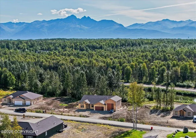 Photo 1 of Single family home for sale at 2676 W Longview Cir, Wasilla, AK 99623 | MLS# 26-9566 | Listing updated on 2026-08-31