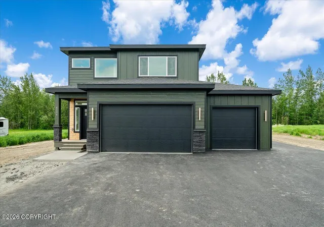 Photo 1 of Single family home for sale at 2528 S Rainbow View Cir, Palmer, AK 99645 | MLS# 26-10282 | Listing updated on 2026-10-08