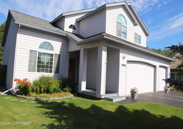 Photo 3 of Single family home for sale at 10006 Explorer Cir, Anchorage, AK 99515 | MLS# 26-9546 | Listing updated on 2026-08-29