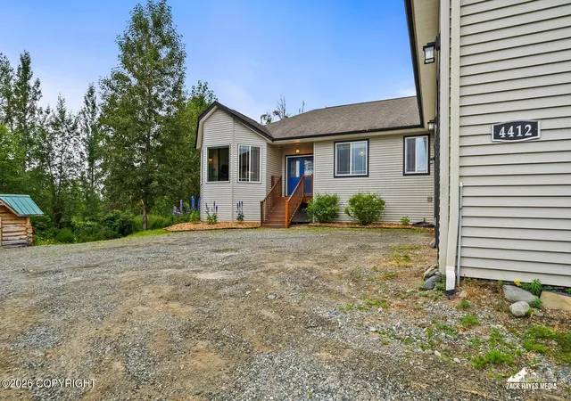 Photo 4 of Single family home for sale at 4412 S Timberland Loop, Wasilla, AK 99623 | MLS# 26-10352 | Listing updated on 2026-08-21