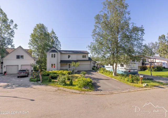 Photo 2 of Sale Pending at 3710 Runestad Cir, Anchorage, AK 99502 | MLS# 26-9614 | Listing updated on 2026-10-07