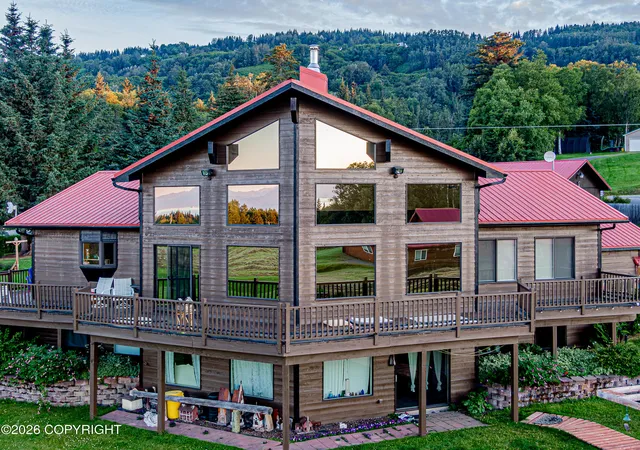 Photo 2 of Single family home for sale at 60871 Bear Crk Dr, Homer, AK 99603 | MLS# 26-9739 | Listing updated on 2026-08-06