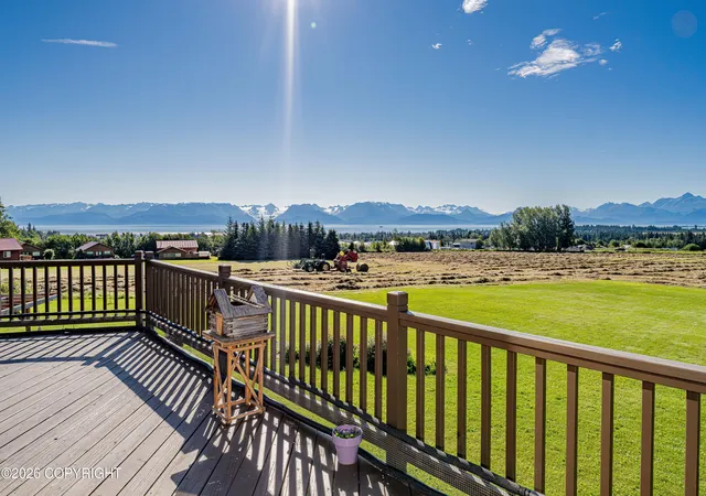 Photo 3 of Single family home for sale at 60871 Bear Crk Dr, Homer, AK 99603 | MLS# 26-9739 | Listing updated on 2026-08-06