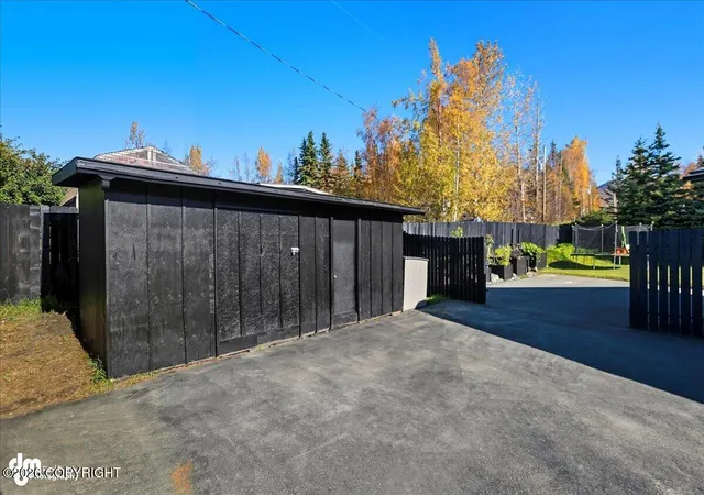 Photo 31 of Sale Pending at 18417 Citation Rd, Eagle River, AK 99577 | MLS# 26-9646 | Listing updated on 2026-09-01