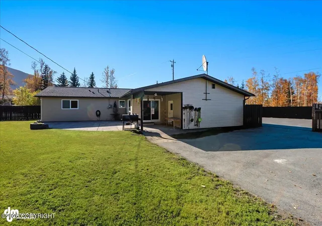 Photo 4 of Sale Pending at 18417 Citation Rd, Eagle River, AK 99577 | MLS# 26-9646 | Listing updated on 2026-09-01