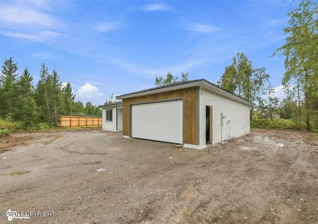 Photo 18 of Sale Pending at 6998 S Lark Cir, Wasilla, AK 99623 | MLS# 26-11211 | Listing updated on 2026-09-12