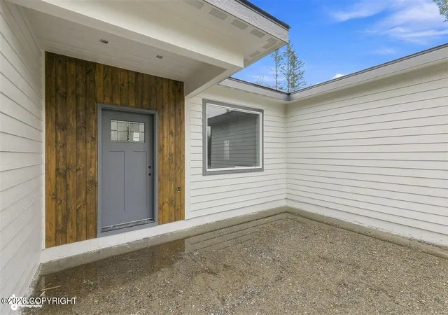 Photo 3 of Sale Pending at 6998 S Lark Cir, Wasilla, AK 99623 | MLS# 26-11211 | Listing updated on 2026-09-12