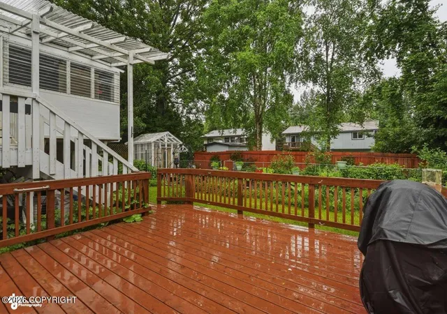 Photo 4 of Single family home for sale at 4930 E 5th Avenue, Anchorage, AK 99508 | MLS# 26-9711 | Listing updated on 2026-10-01