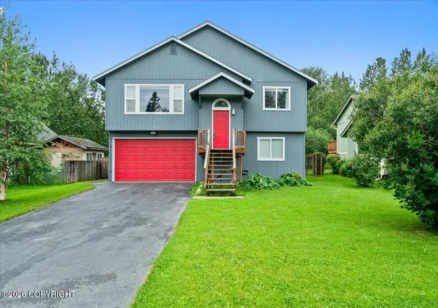 Photo 1 of Sale Pending at 720 N Cascade Ct, Palmer, AK 99645 | MLS# 26-9813 | Listing updated on 2026-08-10