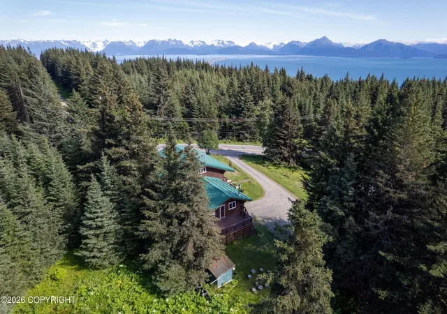Photo 4 of Single family home for sale at 4481 West Hl Rd, Homer, AK 99603 | MLS# 26-10110 | Listing updated on 2026-08-21
