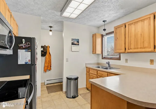 Photo 4 of Sale Pending at 1481 Northview Dr #H6, Anchorage, AK 99504 | MLS# 26-10253 | Listing updated on 2026-09-23