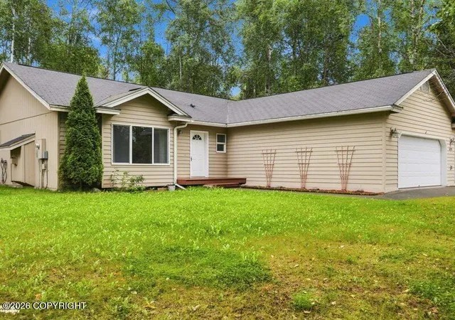 Photo 3 of Single family home for sale at 6395 S Settlers Bay Dr, Wasilla, AK 99623 | MLS# 26-11173 | Listing updated on 2026-08-31