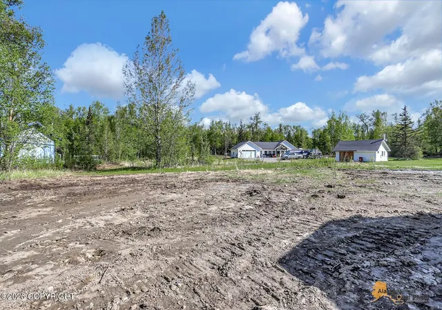 Photo 36 of Single family home for sale at 12455 E Soapstone Rd, Palmer, AK 99645 | MLS# 26-10338 | Listing updated on 2026-09-29