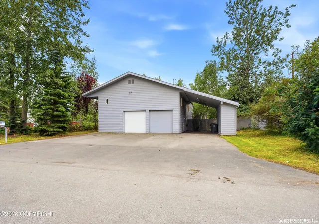 Photo 3 of Sale Pending at 2730 Glacier St, Anchorage, AK 99508 | MLS# 26-10606 | Listing updated on 2026-09-06