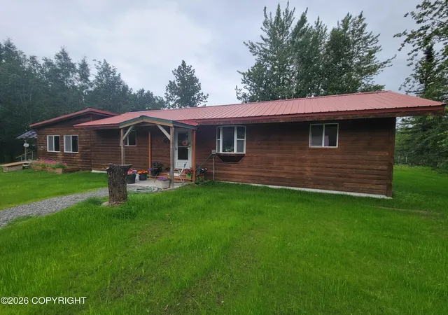 Photo 1 of Single family home for sale at 34390 Scout Lake Loop Rd, Sterling, AK 99672 | MLS# 26-10039 | Listing updated on 2026-08-12