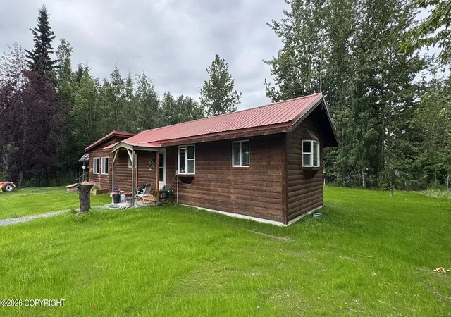 Photo 35 of Single family home for sale at 34390 Scout Lake Loop Rd, Sterling, AK 99672 | MLS# 26-10039 | Listing updated on 2026-08-12