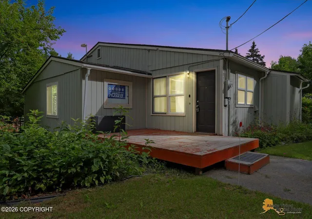 Photo 2 of Sale Pending at 10833 E Twin Peaks Ct, Palmer, AK 99645 | MLS# 26-10012 | Listing updated on 2026-09-09