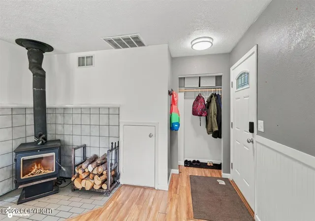 Photo 4 of Single family home for sale at 3166 N Tamarak Ave, Wasilla, AK 99654 | MLS# 26-10072 | Listing updated on 2026-08-25