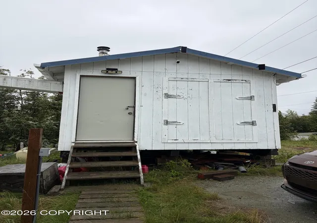 Photo 4 of Single family home for sale at 211 Blackberry St, Bethel, AK 99559 | MLS# 26-9893 | Listing updated on 2026-09-25