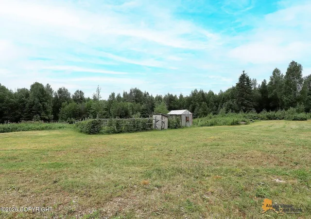 Photo 3 of Sale Pending at 7566 N Sushana Dr, Wasilla, AK 99654 | MLS# 26-10320 | Listing updated on 2026-09-03