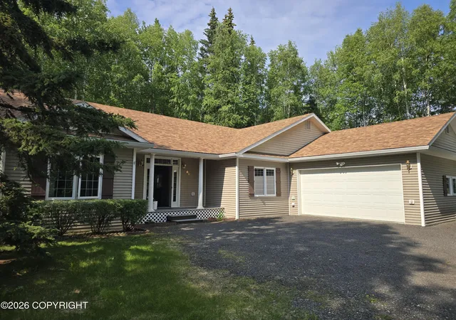 Photo 2 of Single family home for sale at 665 Kentshire Dr, Fairbanks, AK 99709 | MLS# 26-9923 | Listing updated on 2026-08-06
