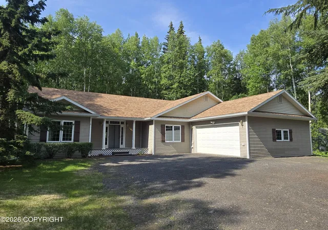 Photo 3 of Single family home for sale at 665 Kentshire Dr, Fairbanks, AK 99709 | MLS# 26-9923 | Listing updated on 2026-08-06