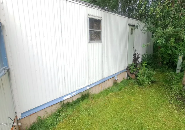 Photo 3 of Manufactured home for sale at 2221 E Muldoon #43, Anchorage, AK 99504 | MLS# 26-10021 | Listing updated on 2026-09-18