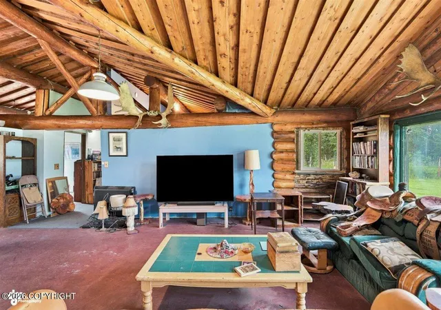 Photo 3 of Sale Pending at 1005 N Smith Rd, Palmer, AK 99645 | MLS# 26-9947 | Listing updated on 2026-08-17
