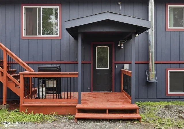 Photo 2 of Sale Pending at 3150 N Arctic Fox Dr, Wasilla, AK 99654 | MLS# 26-10067 | Listing updated on 2026-09-01