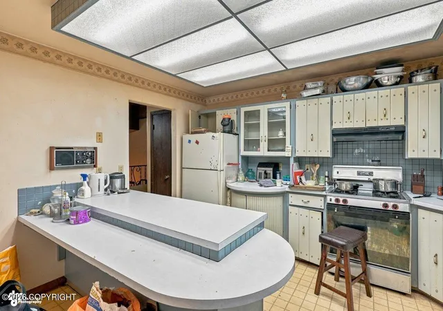 Photo 29 of Sale Pending at 6402 Hampton Dr, Anchorage, AK 99504 | MLS# 26-10024 | Listing updated on 2026-08-10