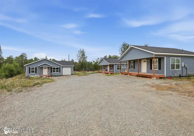 Photo 4 of Sale Pending at 4721 W Adirondack Cir, Wasilla, AK 99623 | MLS# 26-10007 | Listing updated on 2026-08-19