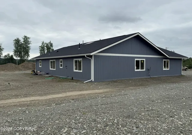Photo 2 of Single family home for sale at 2561 S Ridgecrest Rd, Wasilla, AK 99623 | MLS# 26-10310 | Listing updated on 2026-08-14