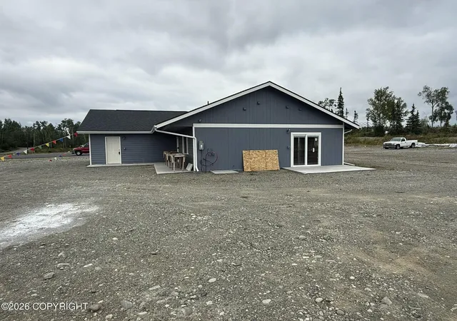 Photo 4 of Single family home for sale at 2561 S Ridgecrest Rd, Wasilla, AK 99623 | MLS# 26-10310 | Listing updated on 2026-08-14