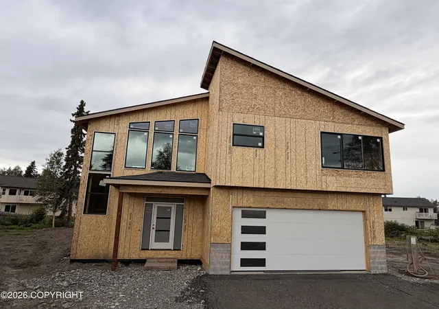 Photo 1 of Single family home for sale at 9000 Chalk Hl Loop, Anchorage, AK 99502 | MLS# 26-10038 | Listing updated on 2026-08-14