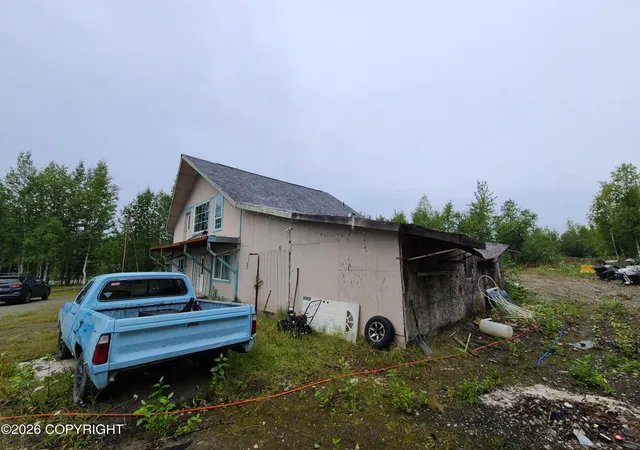 Photo 3 of Single family home for sale at 357 N Knapp Dr, Big Lake, AK 99652 | MLS# 26-10156 | Listing updated on 2026-08-17