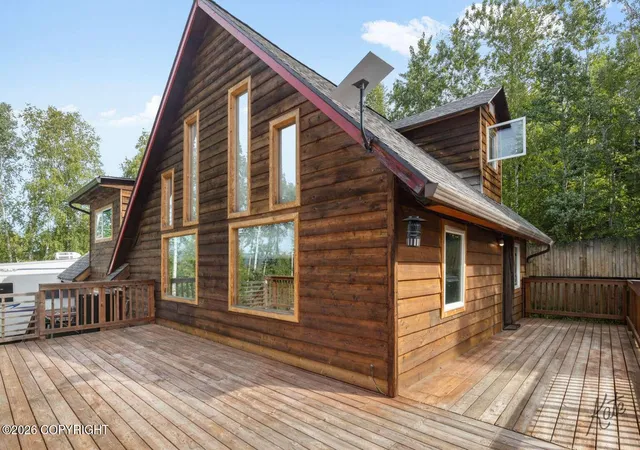 Photo 2 of Single family home for sale at 119 Kniffen Rd, Fairbanks, AK 99712 | MLS# 26-10073 | Listing updated on 2026-08-27