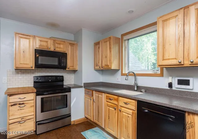 Photo 3 of Single family home for sale at 119 Kniffen Rd, Fairbanks, AK 99712 | MLS# 26-10073 | Listing updated on 2026-08-27