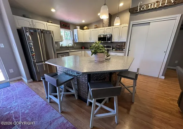 Photo 5 of Single family home for sale at 612 Perez Way, Kodiak, AK 99615 | MLS# 26-10076 | Listing updated on 2026-08-12
