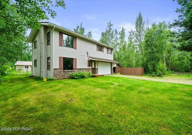 Photo 3 of Sale Pending at 13914 W Sunrise Dr, Big Lake, AK 99652 | MLS# 26-10084 | Listing updated on 2026-08-13