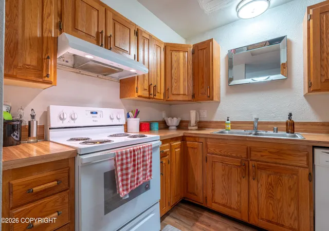 Photo 4 of Sale Pending at 8641 Blackberry St #7B, Anchorage, AK 99502 | MLS# 26-10383 | Listing updated on 2026-09-09