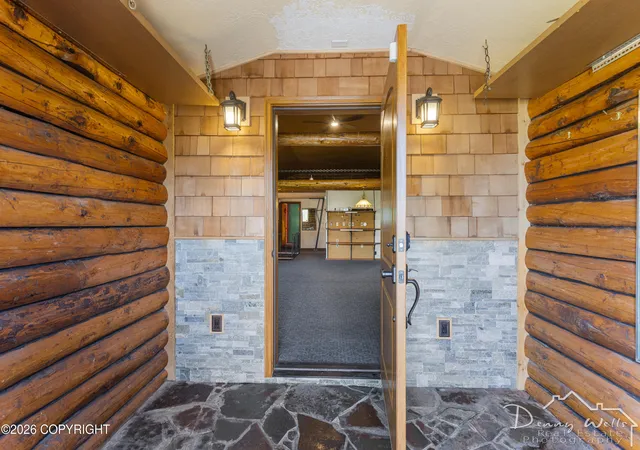 Photo 4 of Sale Pending at 1012 E 9th Avenue, Anchorage, AK 99501 | MLS# 26-10096 | Listing updated on 2026-09-03