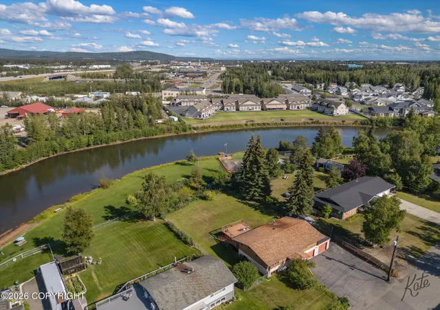 Photo 4 of Single family home for sale at 3048 Riverview Dr, Fairbanks, AK 99709 | MLS# 26-10127 | Listing updated on 2026-08-27
