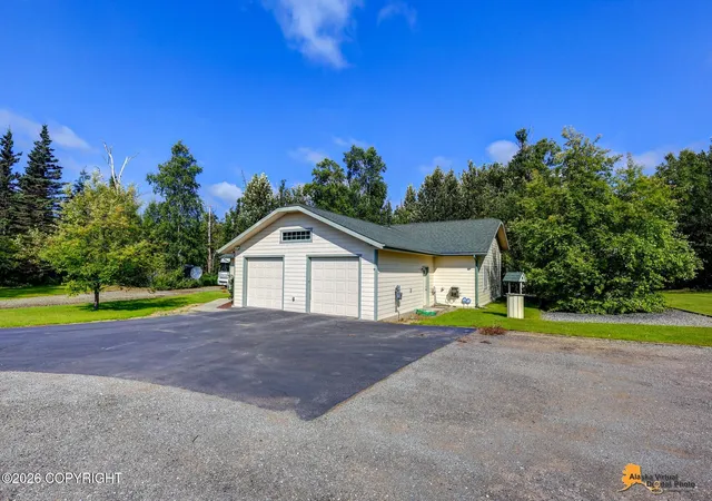 Photo 4 of Single family home for sale at 2491 W Stonebridge Dr, Wasilla, AK 99654 | MLS# 26-10308 | Listing updated on 2026-09-26