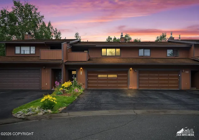 Photo 2 of Single family home for sale at 7822 Raymar Cir, Anchorage, AK 99518 | MLS# 26-10188 | Listing updated on 2026-08-16