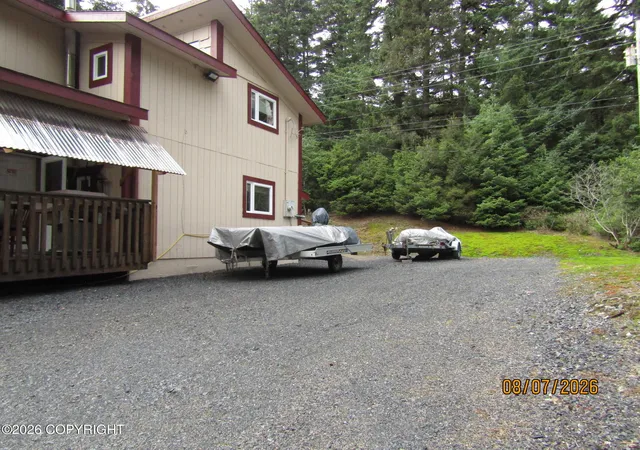 Photo 3 of Single family home for sale at 1815 Selief Ln, Kodiak, AK 99615 | MLS# 26-10197 | Listing updated on 2026-08-12