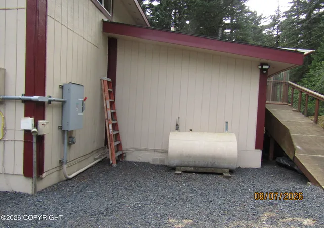 Photo 4 of Single family home for sale at 1815 Selief Ln, Kodiak, AK 99615 | MLS# 26-10197 | Listing updated on 2026-08-12
